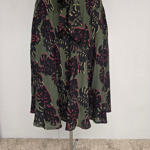 Women's Tahari Olive Black Abstract Floral A-Line Self Tie Dress | Size 16 - Picture 6 of 12